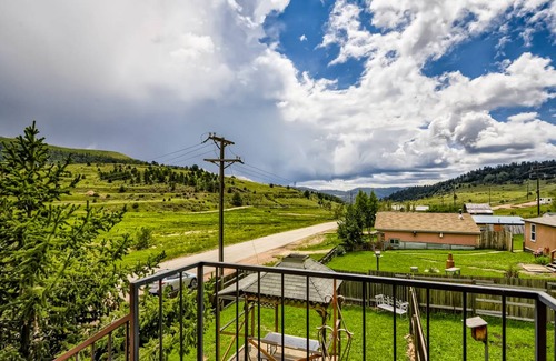 Cripple Creek House | 179 m² House ∙ 4 bedrooms ∙ 8 guests