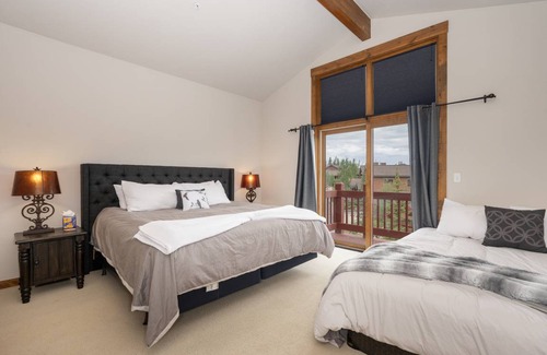 Bear Crossing House | 186 m² House ∙ 3 bedrooms ∙ 10 guests