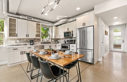 Old Town North House | 187 m² House ∙ 3 bedrooms ∙ 8 guests