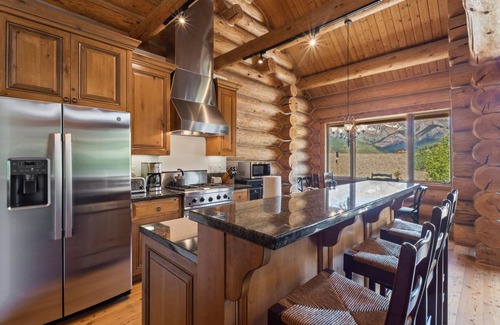Mountain Village House | 188 m² House ∙ 3 bedrooms ∙ 6 guests