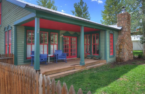 Creede House | 190 m² House ∙ 2 bedrooms ∙ 5 guests