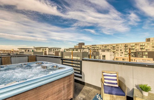 West Colfax Apartment | 194 m² Apartment ∙ 4 bedrooms ∙ 7 guests