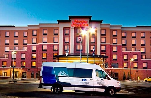 Gateway Hotel | 2-Star Hotel ∙ Hampton Inn & Suites Denver Airport / Gateway Park