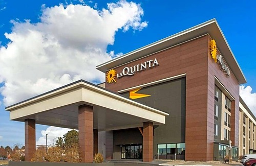 Aurora Hotel | 2-Star Hotel ∙ La Quinta by Wyndham Denver Aurora Medical