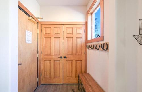 River Run Apartment | 202 Mill Creek Condo