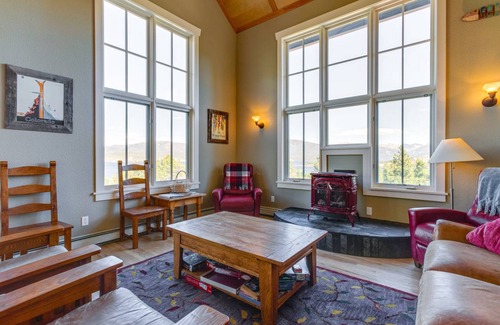 Granby House | 204 m² House ∙ 3 bedrooms ∙ 12 guests