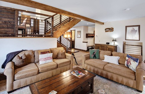 Vail House | 204 m² House ∙ 4 bedrooms ∙ 8 guests