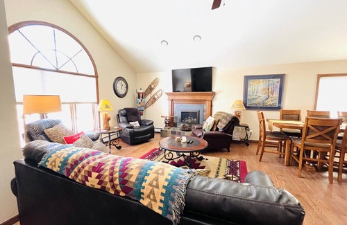 Carriage Hills House | 207 m² House ∙ 4 bedrooms ∙ 10 guests