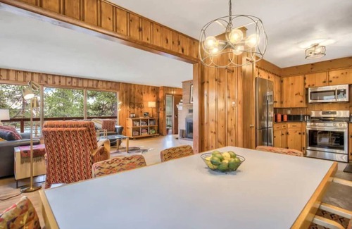 Cascade-Chipita Park Cabin | 208 m² Cabin ∙ 4 bedrooms ∙ 10 guests
