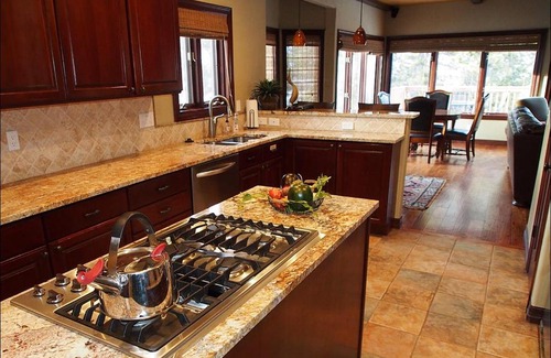 Highland Meadows House | 2095 Vermont Road #208807 Home