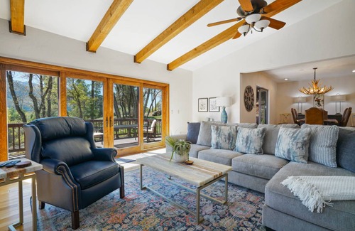 Hermosa House | 211 m² House ∙ 3 bedrooms ∙ 8 guests