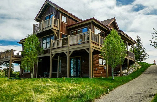 Grand Elk Ranch House | 213 m² House ∙ 4 bedrooms ∙ 11 guests