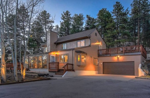 Woodland Park House | 213 m² House ∙ 5 bedrooms ∙ 12 guests
