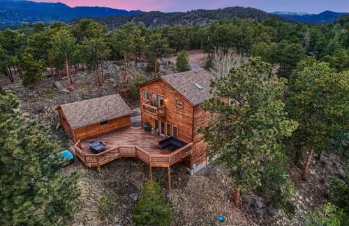 Bailey House | 223 m² House ∙ 4 bedrooms ∙ 8 guests