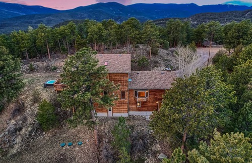 Bailey House | 223 m² House ∙ 4 bedrooms ∙ 8 guests