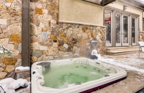 Highland Meadows House | 223 m² Maisonette ∙ 3 bedrooms ∙ 10 guests
