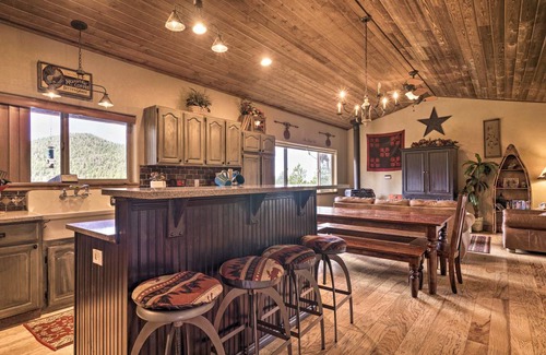 Cripple Creek House | 227 m² House ∙ 3 bedrooms ∙ 8 guests