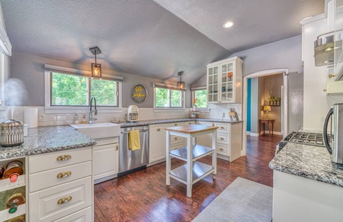 Canon City House | 229 m² House ∙ 4 bedrooms ∙ 8 guests