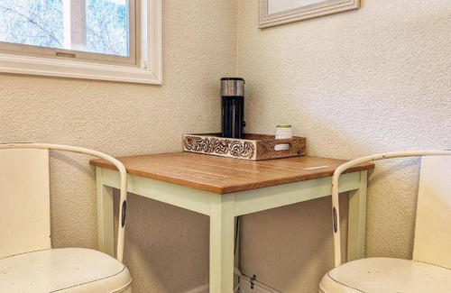 Manitou Springs Historic District Hotel | 23 m² Hotel ∙ 3 guests