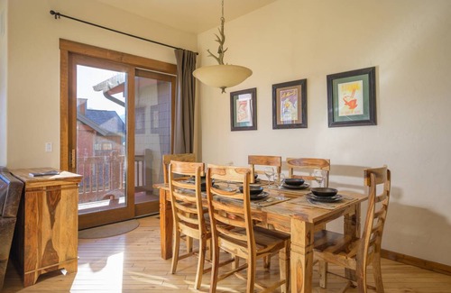 Bear Crossing House | 232 m² House ∙ 3 bedrooms ∙ 11 guests