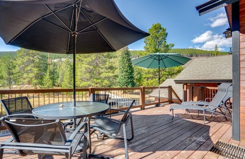 Blue River House | 232 m² House ∙ 4 bedrooms ∙ 10 guests
