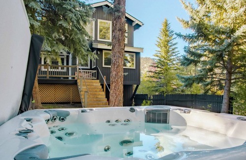 Snowmass House | 232 m² House ∙ 4 bedrooms ∙ 8 guests