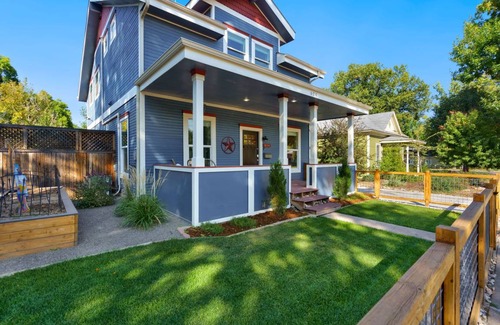 Old Town West House | 235 m² House ∙ 4 bedrooms ∙ 10 guests