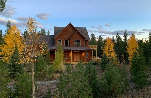 Leadville House | 241 m² House ∙ 4 bedrooms ∙ 10 guests