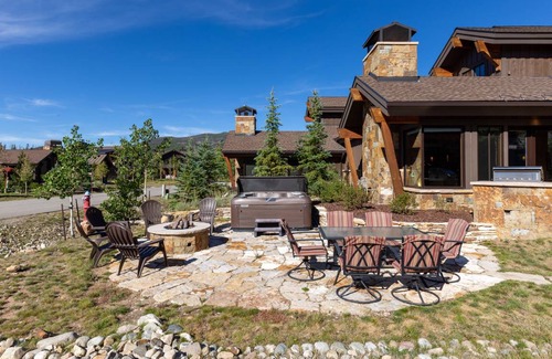 Fairmount On The River Apartment | 242 m² Apartment ∙ 3 bedrooms ∙ 10 guests
