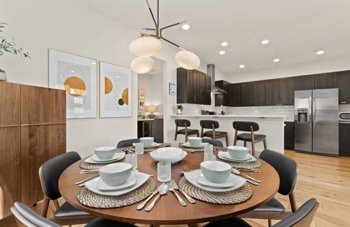 Old Town North House | 242 m² House ∙ 3 bedrooms ∙ 8 guests