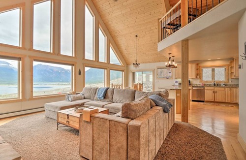 Twin Lakes House | 248 m² House ∙ 3 bedrooms ∙ 6 guests