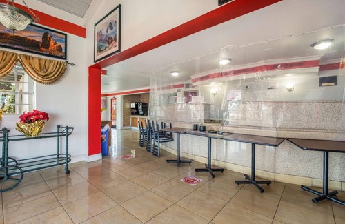 Dupont Hotel | 25 m² Hotel ∙ 127 guests