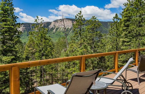 Columbine Lake House | 251 m² House ∙ 4 bedrooms ∙ 11 guests