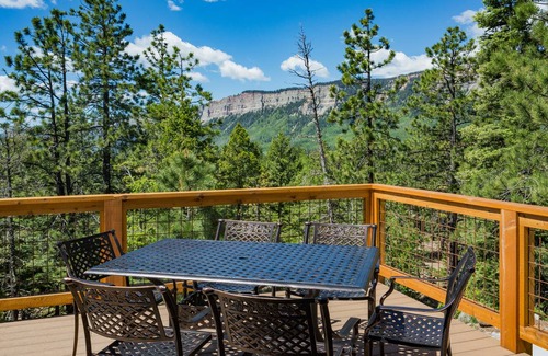 Columbine Lake House | 251 m² House ∙ 4 bedrooms ∙ 11 guests