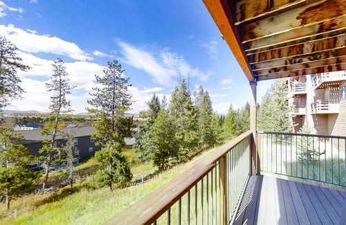 Fraser Condo | 258 m² Condo ∙ 3 bedrooms ∙ 10 guests