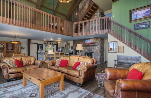 Carriage Hills House | 259 m² House ∙ 3 bedrooms ∙ 8 guests