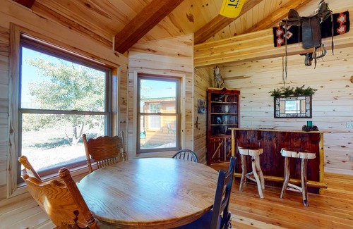 South Fork Cabin | 260 m² Cabin ∙ 5 bedrooms ∙ 17 guests