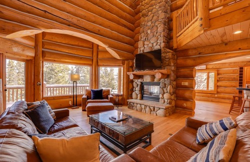 Granby House | 264 m² House ∙ 4 bedrooms ∙ 10 guests