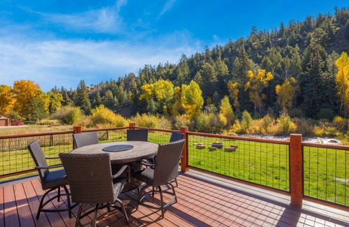 South Fork House | 270 m² House ∙ 4 bedrooms ∙ 12 guests