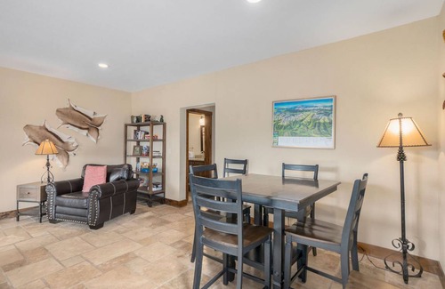 Estes Park House | 272 m² House ∙ 3 bedrooms ∙ 8 guests