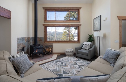 Rollinsville House | 278 m² House ∙ 4 bedrooms ∙ 6 guests