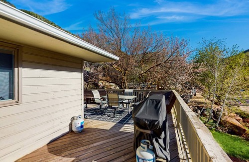 Glenwood Springs House | 279 m² House ∙ 4 bedrooms ∙ 8 guests