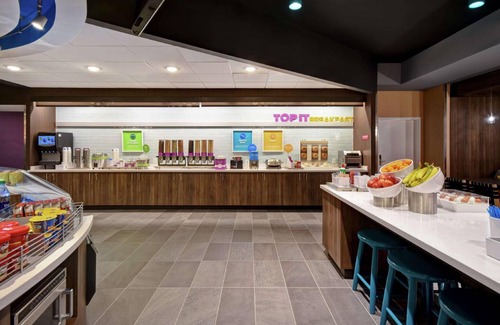 Lone Tree Hotel | 28 m² Hotel ∙ 127 guests
