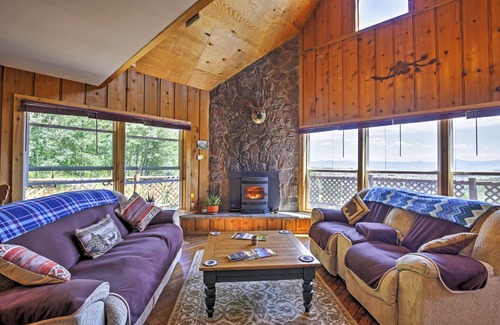 Kremmling House | 297 m² House ∙ 4 bedrooms ∙ 6 guests