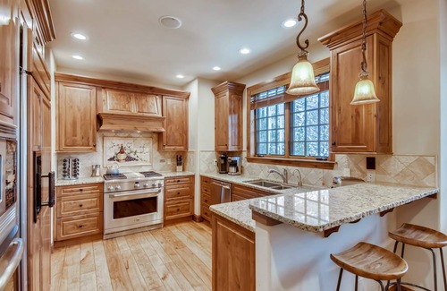 Intermountain House | 298 m² House ∙ 5 bedrooms ∙ 12 guests