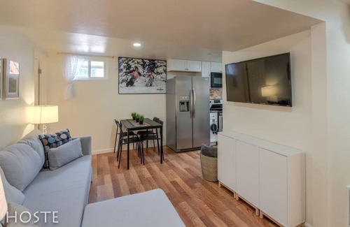 Broadmoor House | 2BR Comfy Condo & Cute Patio - Broadmoor area