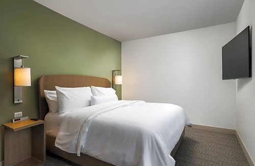 Civic Center Hotel | 3-Star Hotel ∙ Element Denver Downtown East