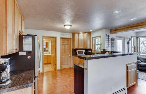 Wildernest House | 300 Lodgepole by Book by Owner