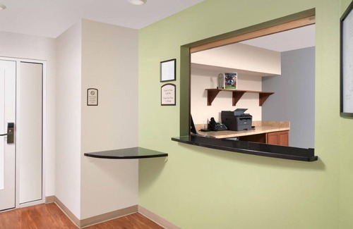 West Colorado Springs Hotel | 300 m² Hotel ∙ 127 guests