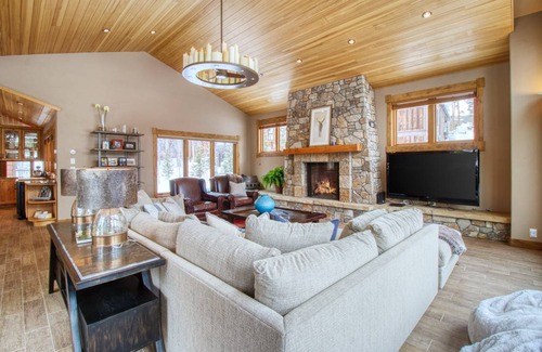 Warrior's Mark West House | 307 m² House ∙ 3 bedrooms ∙ 8 guests